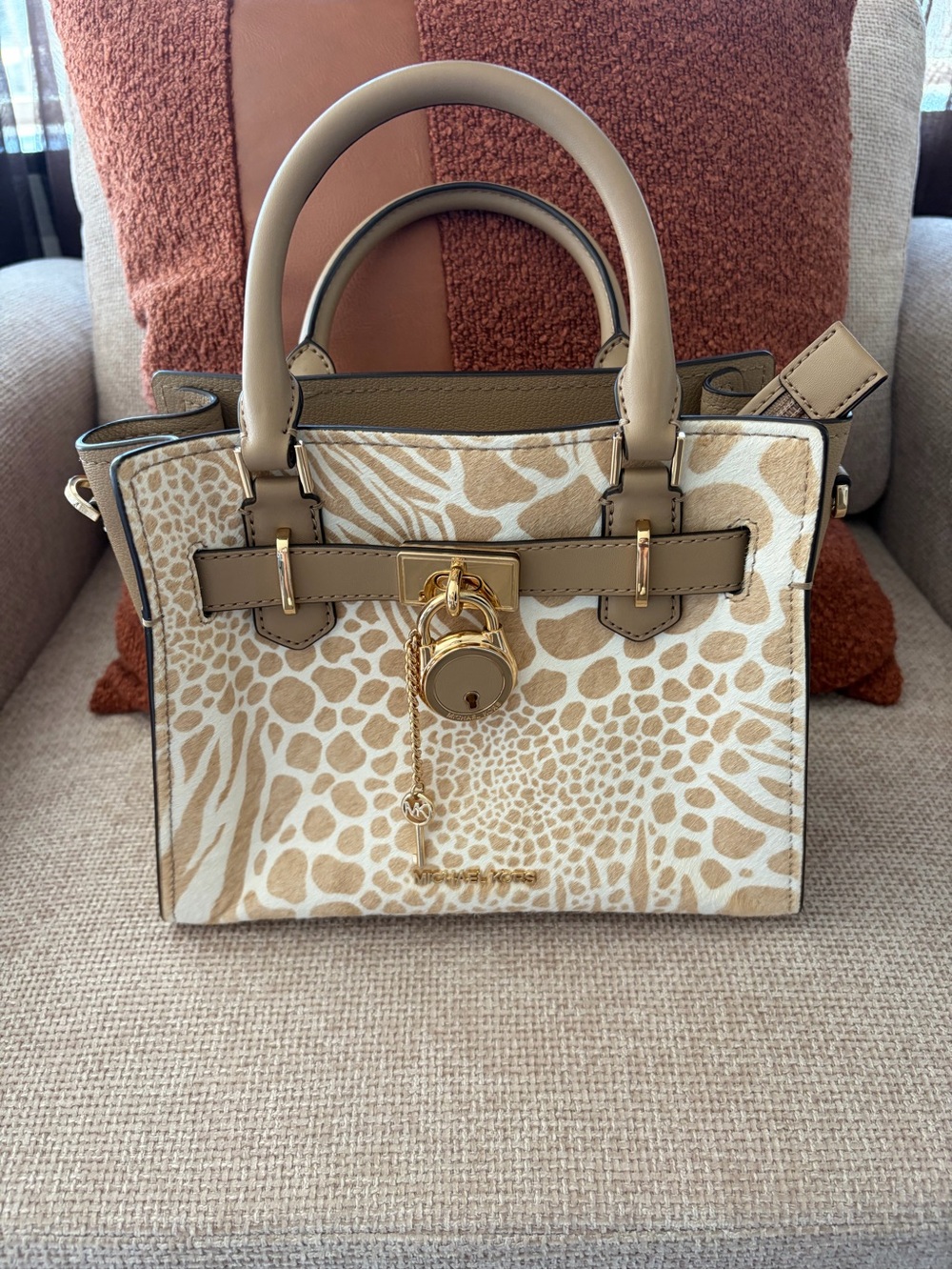 Authentic Michael Kors Beige & White Animal-Print Leather Satchel excellent